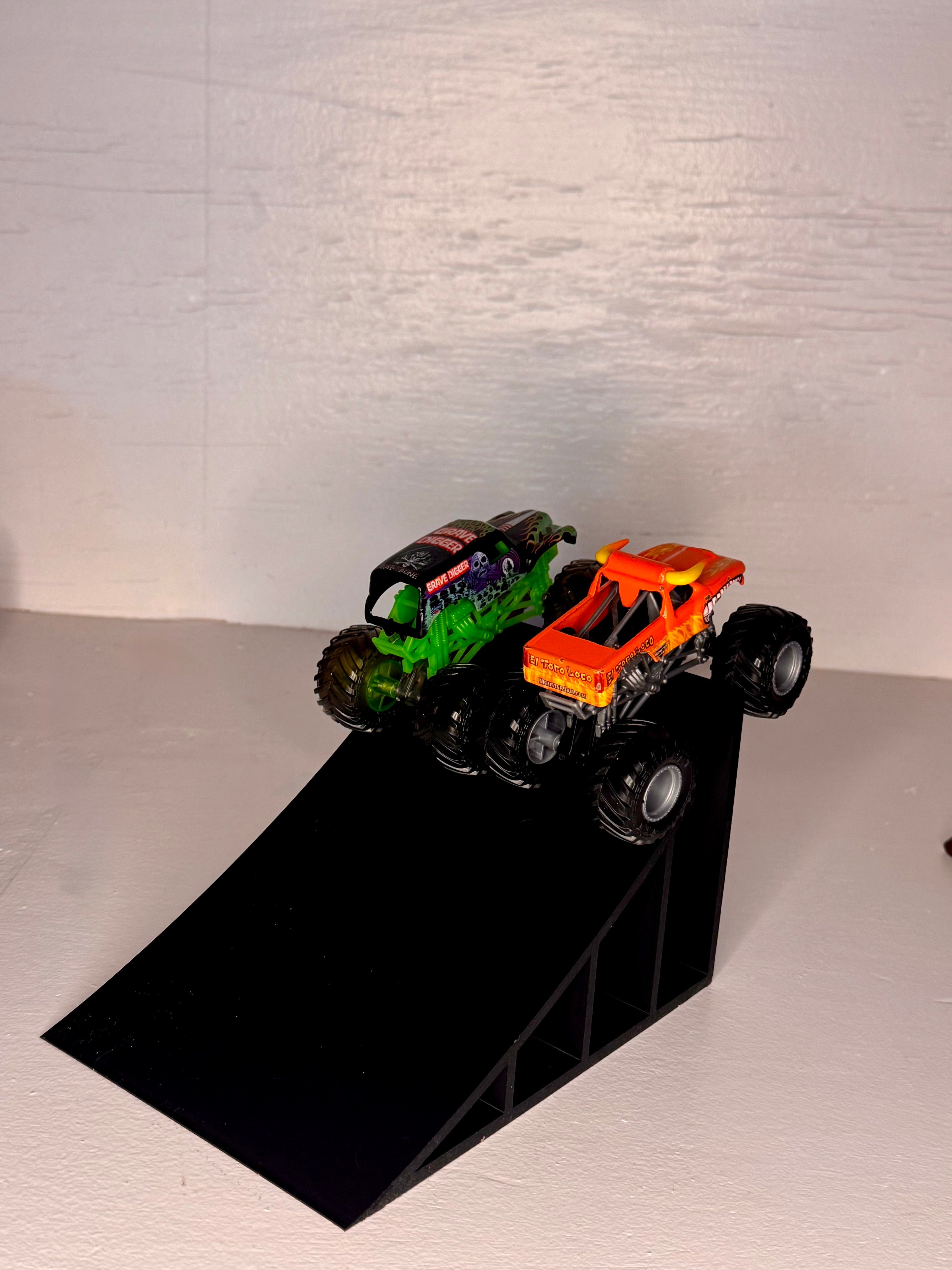 Medium Standard Monster truck ramps